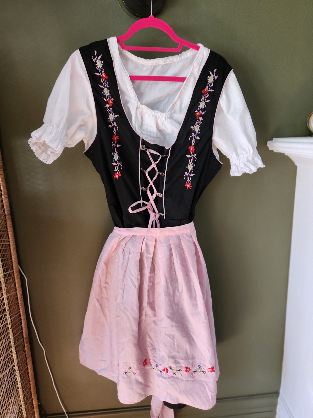 Long 3 pieces Dirndl - Pink and Black - Octoberfest - Size 16 Knee Lenght